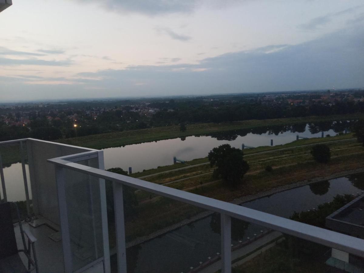 Wroclaw Penthouse Views Odra And City Center Екстериор снимка